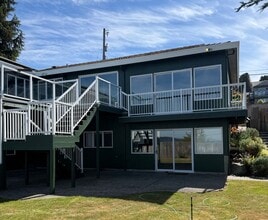 Building Photo - 3030 NW 95th St