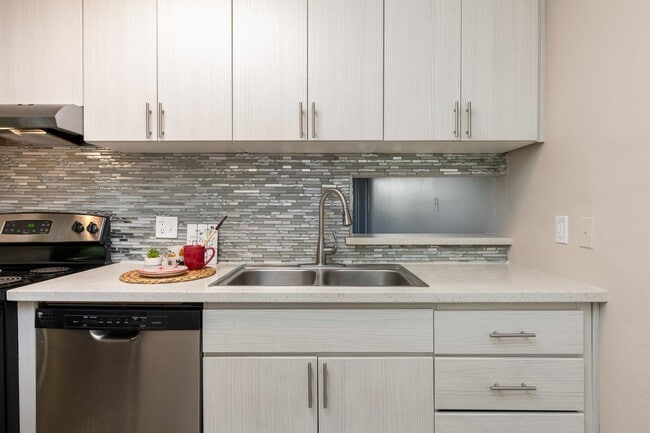 Building Photo - Arcadia Villa Apartments