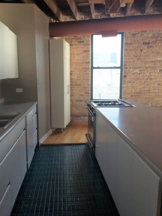 Foto del edificio - 835 N Wood St