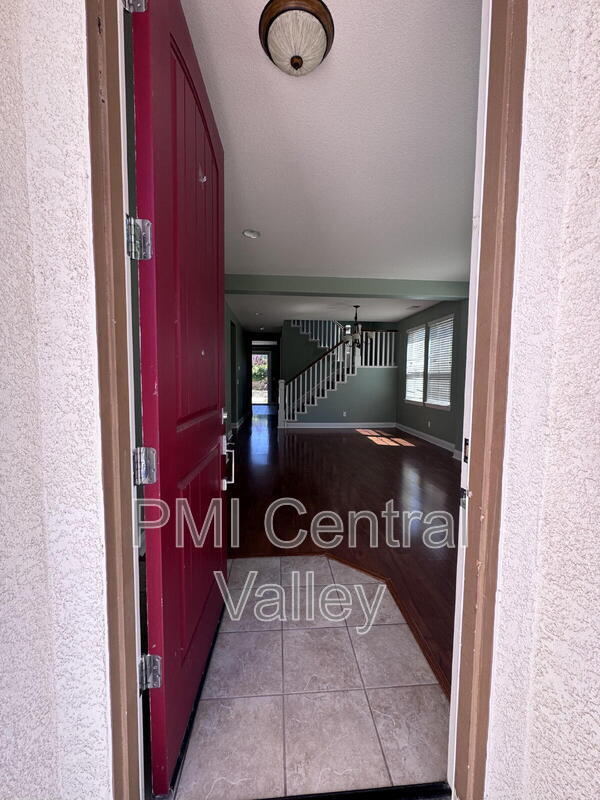 Building Photo - 1077 Miel St