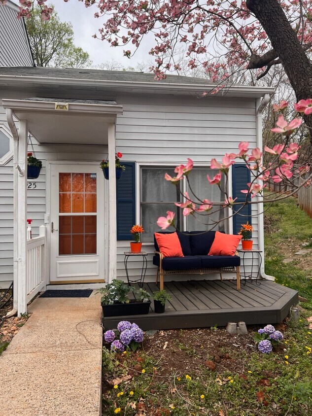 Foto principal - 925 Rives St