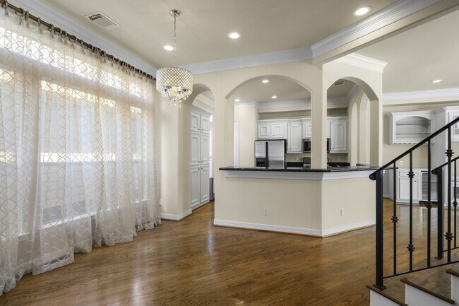 Foto del edificio - 3307 W Lamar St