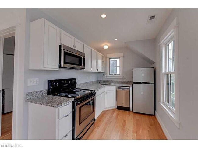 Foto del edificio - 9572 29th Bay St