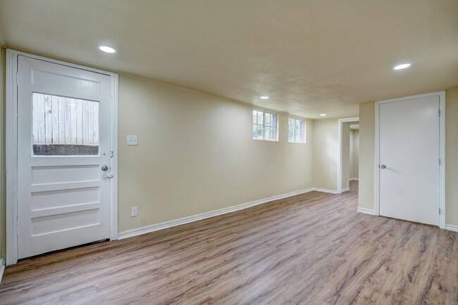 Foto del edificio - Spacious 4-Bedroom Home in OKC – Available...