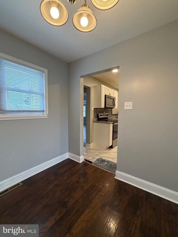 Foto del edificio - 1000 Birchwood Dr