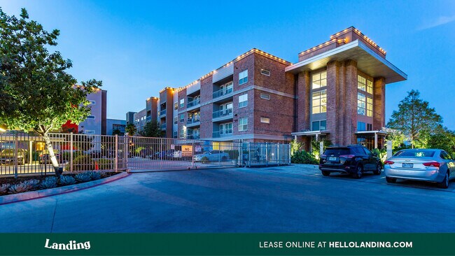 Building Photo - 1111 Austin Hwy