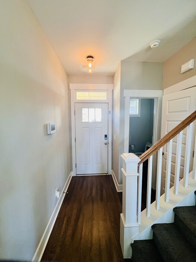 Building Photo - 108 Abaco Dr E