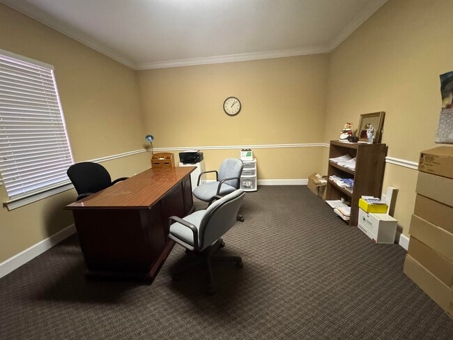 Building Photo - 2709 Killarney Way