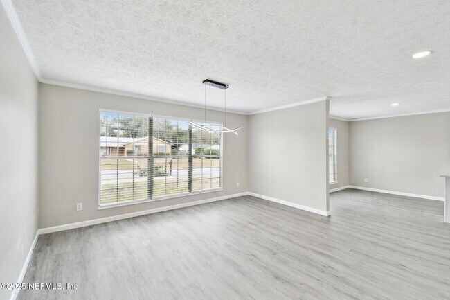 Foto del edificio - 2793 Greenridge Rd