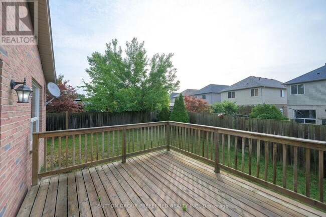 Photo du bâtiment - 1605 Mickleborough Ct