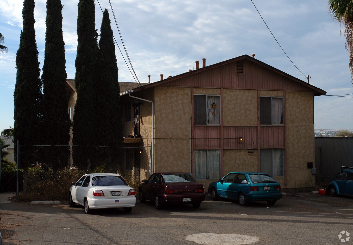 Primary Photo - 9253 Birch St