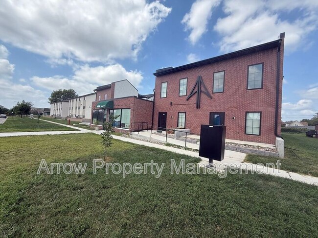 Building Photo - 2230 R St