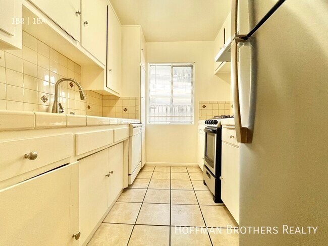 Building Photo - 4104 Arch Dr