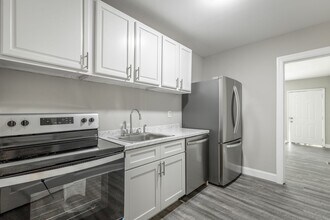 Building Photo - 5107 Sunbeam Ave