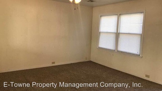 Building Photo - 433 W Mulberry St
