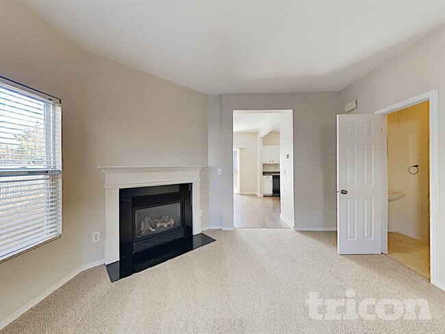 Foto del edificio - 8446 Ainsworth St