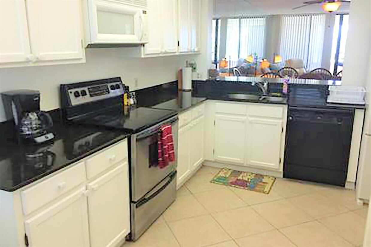 17900 Gulf Blvd, Redington Shores, FL 33708 Condo for Rent in
