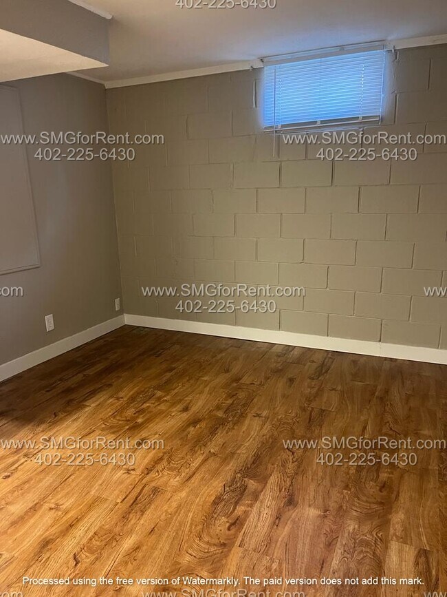 Building Photo - 7529 Richmond Dr