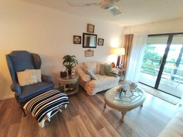 Foto principal - 2181 Woolbright Rd