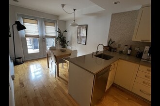 Building Photo - 4707 Rue Rivard