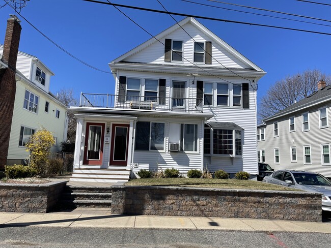 Building Photo - 17 Hosmer St
