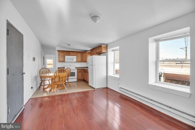 Building Photo - 3151 Richmond St