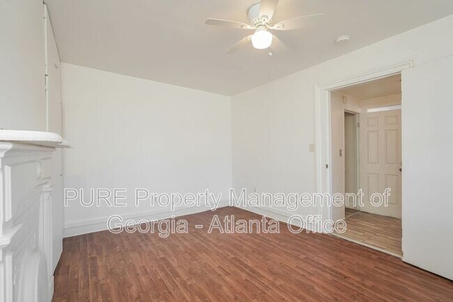 Foto del edificio - 312 Walton Wy