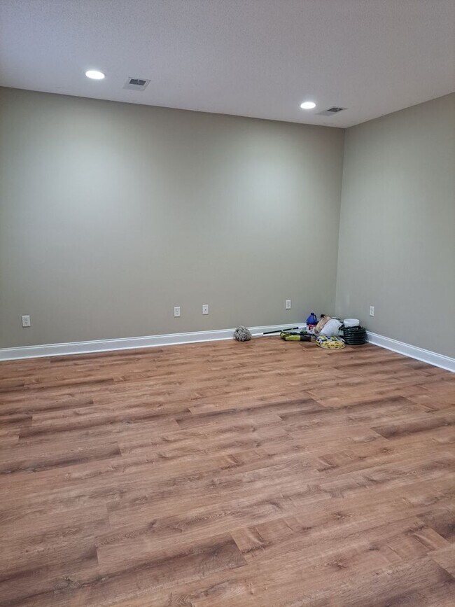 Foto del edificio - 4 BD/4 BA Located in Countryview Village.