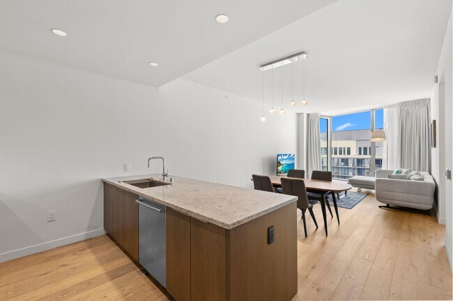 Foto del edificio - AEO #4007 - 1BR Penthouse