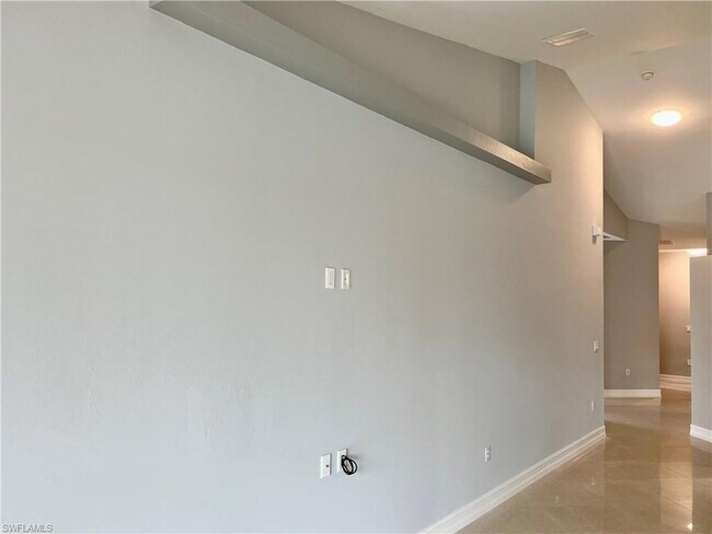 Foto del edificio - 8153 Sanctuary Dr