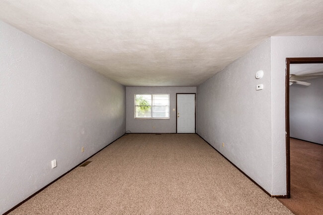 Building Photo - 126 Liberty Dr