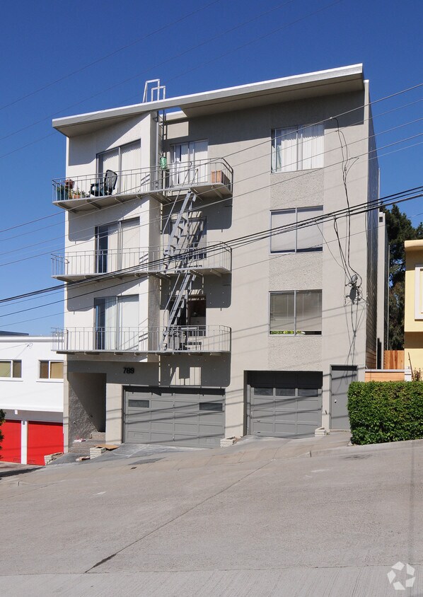 Foto principal - 789 Carolina St