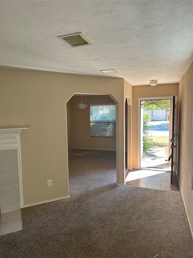 Foto del edificio - 16939 Suffolk Bridge Ln