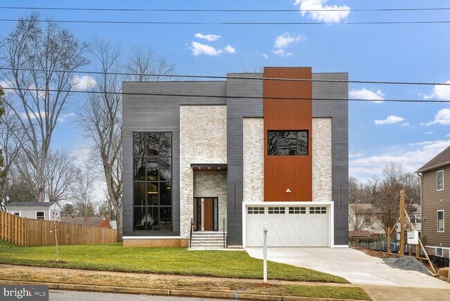 Building Photo - 4917 Erie St