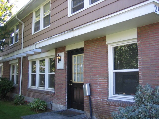 Building Photo - 2938 2nd Ave N