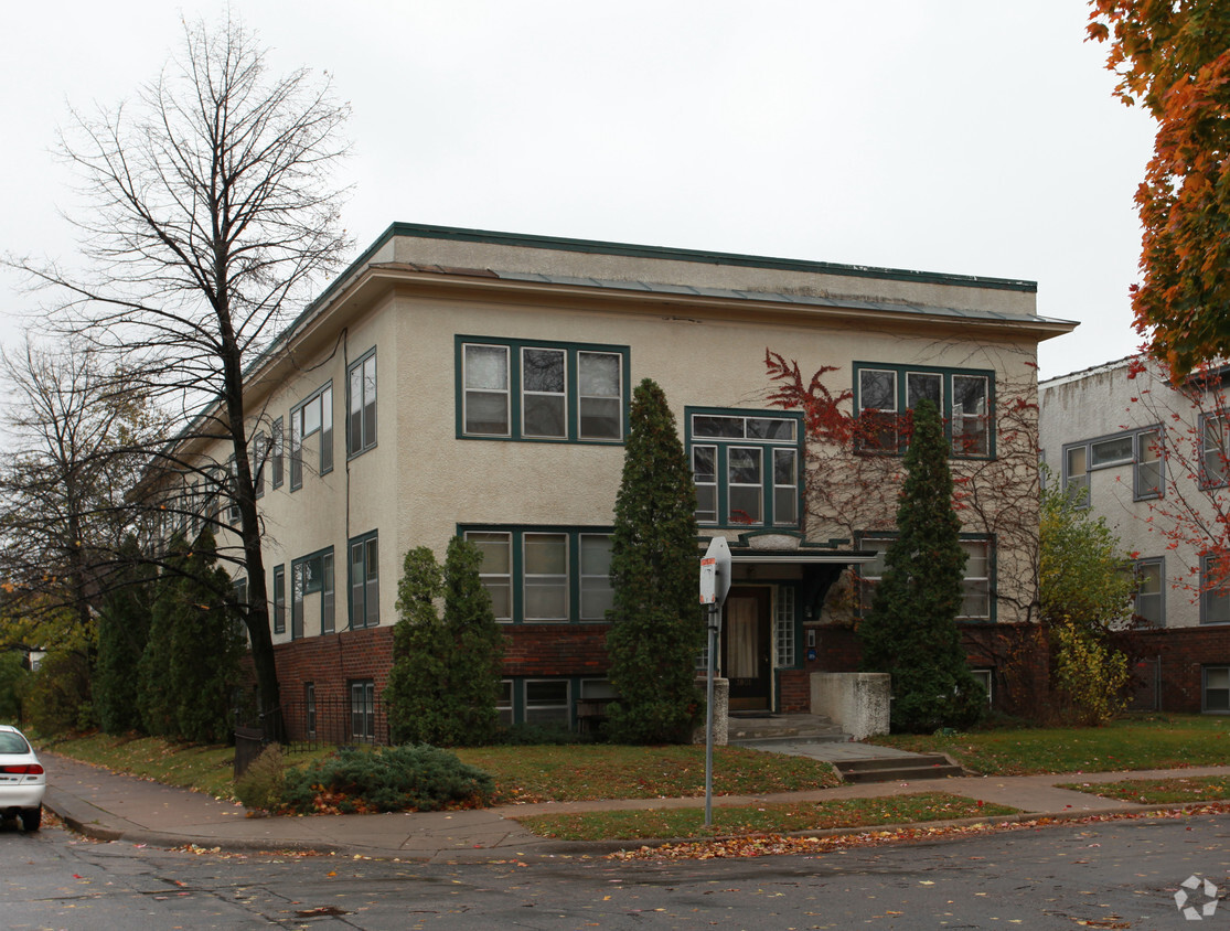 Primary Photo - 3801 Garfield Ave S