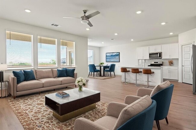 Building Photo - 530 Wilshire Rd