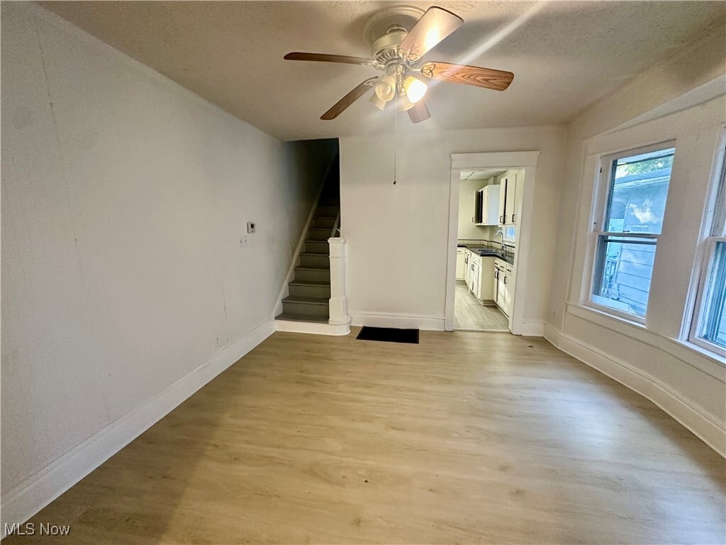 162 Westwood Ave Akron, OH 44302 – photo 5