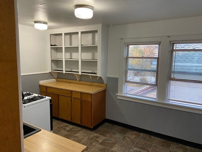 Foto del edificio - 634 Eggert Rd