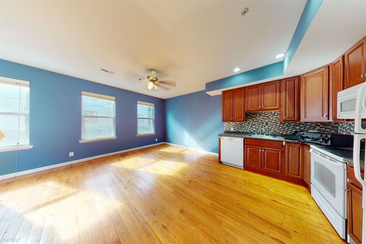 3 br, 2 bath Duplex 1731 CECIL B MOORE A... Townhome Rentals in