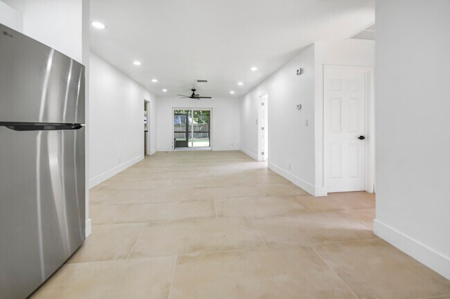 Building Photo - 12452 Guilford Way