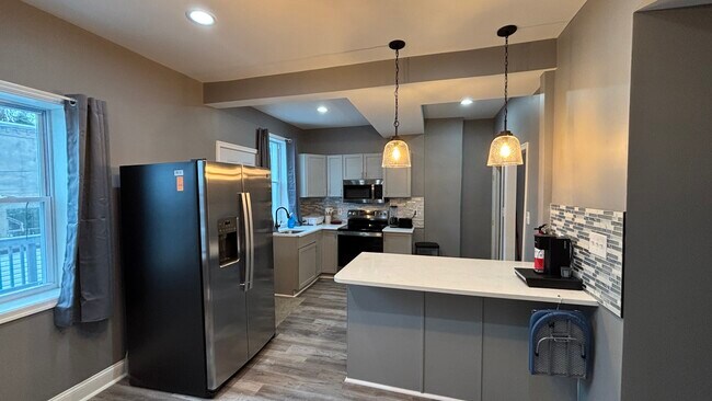 Building Photo - 3611 Belair Rd