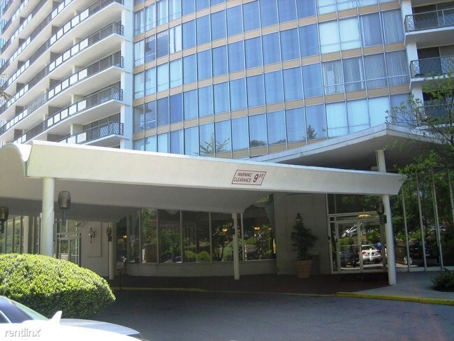 Foto del edificio - 3900 Ford Rd