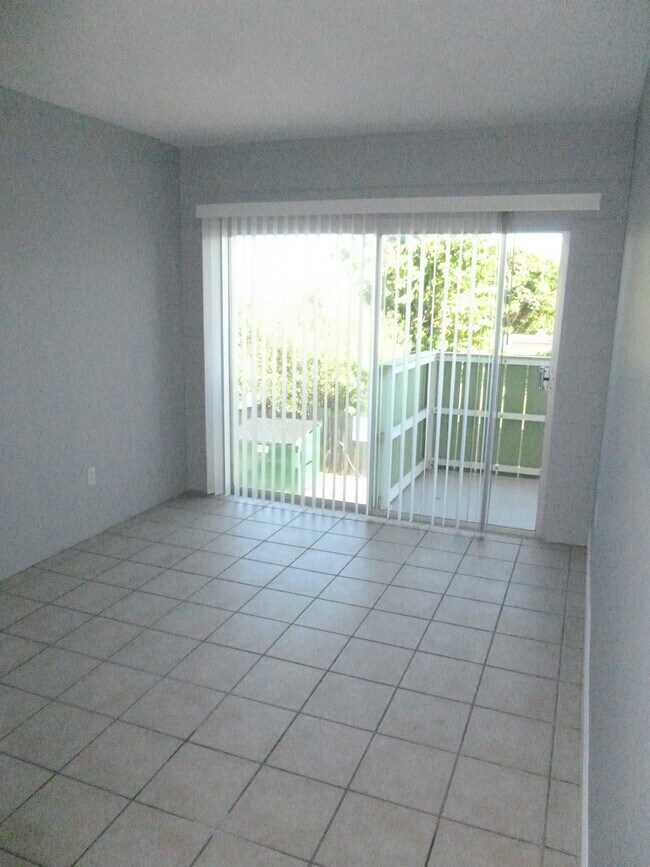 801 S Brevard Ave, Cocoa Beach, FL 32931 Condo for Rent in Cocoa