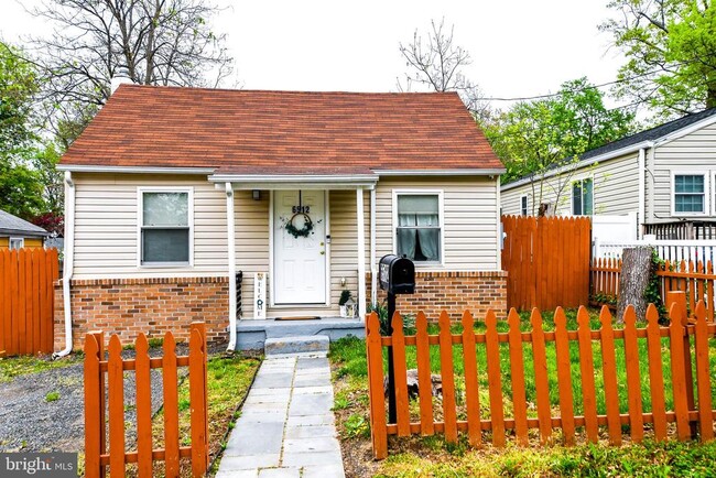 Foto del edificio - 6512 Joplin St
