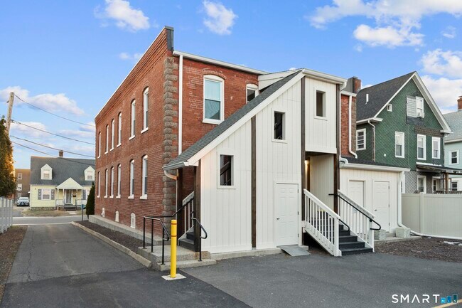 Foto del edificio - 18 Kelley St