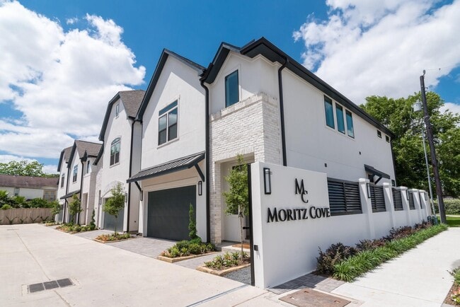 Building Photo - 1735a Moritz Dr