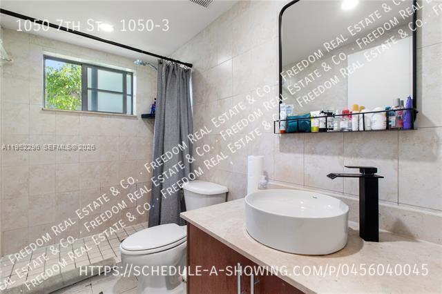 Foto del edificio - 1050 7th St