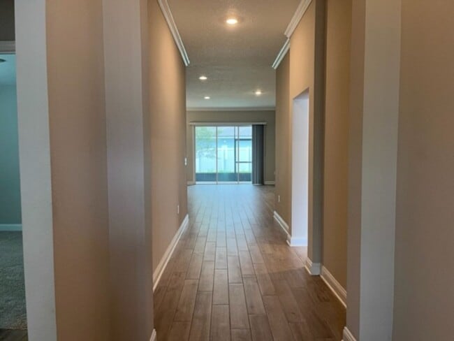 Building Photo - 4 bed/3 bath Beautiful Home with Amenities!