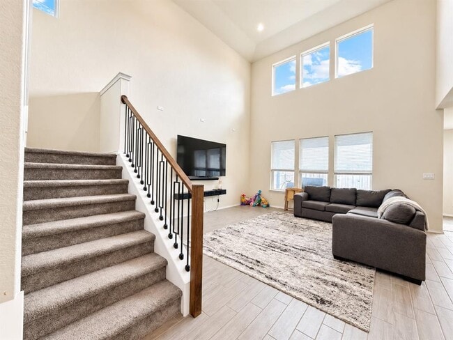 Building Photo - 4015 Wild Bloom Rd